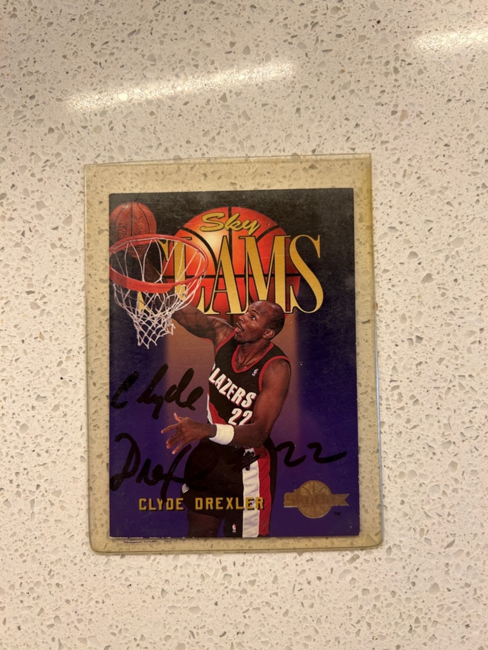 Clyde Drexler Signed SkySlams Basketball Card - Purple/Red/Black